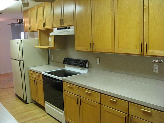 4th image of 3707 35th St W