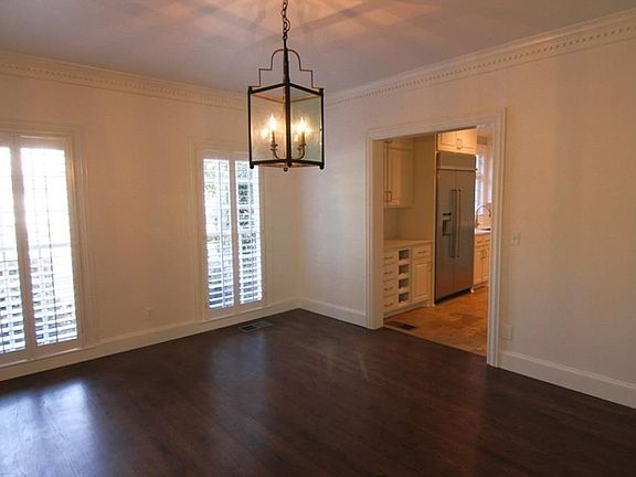 2nd image of 4428 University Blvd
