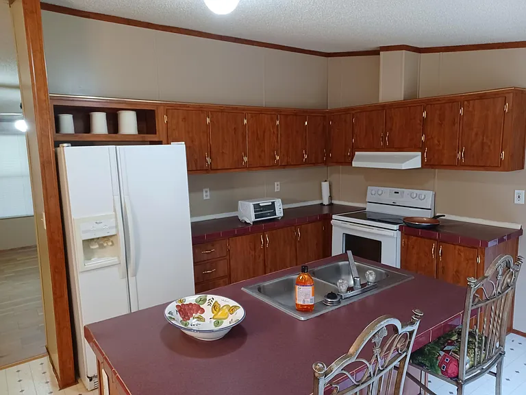 834 Little Creek Rd — Photo 3