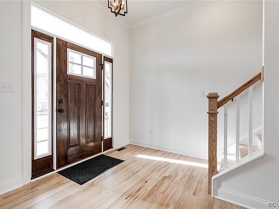 2nd image of 3306 O St