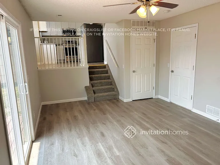 1082 Clogger Ln — Photo 9