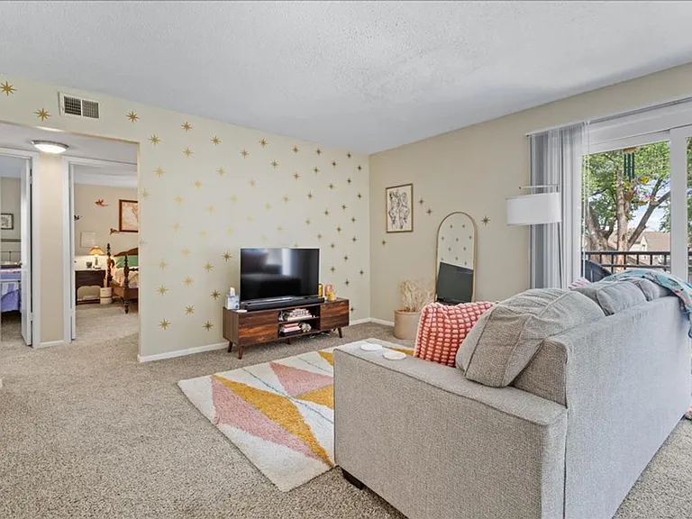 5945 Woodson St — Photo 1