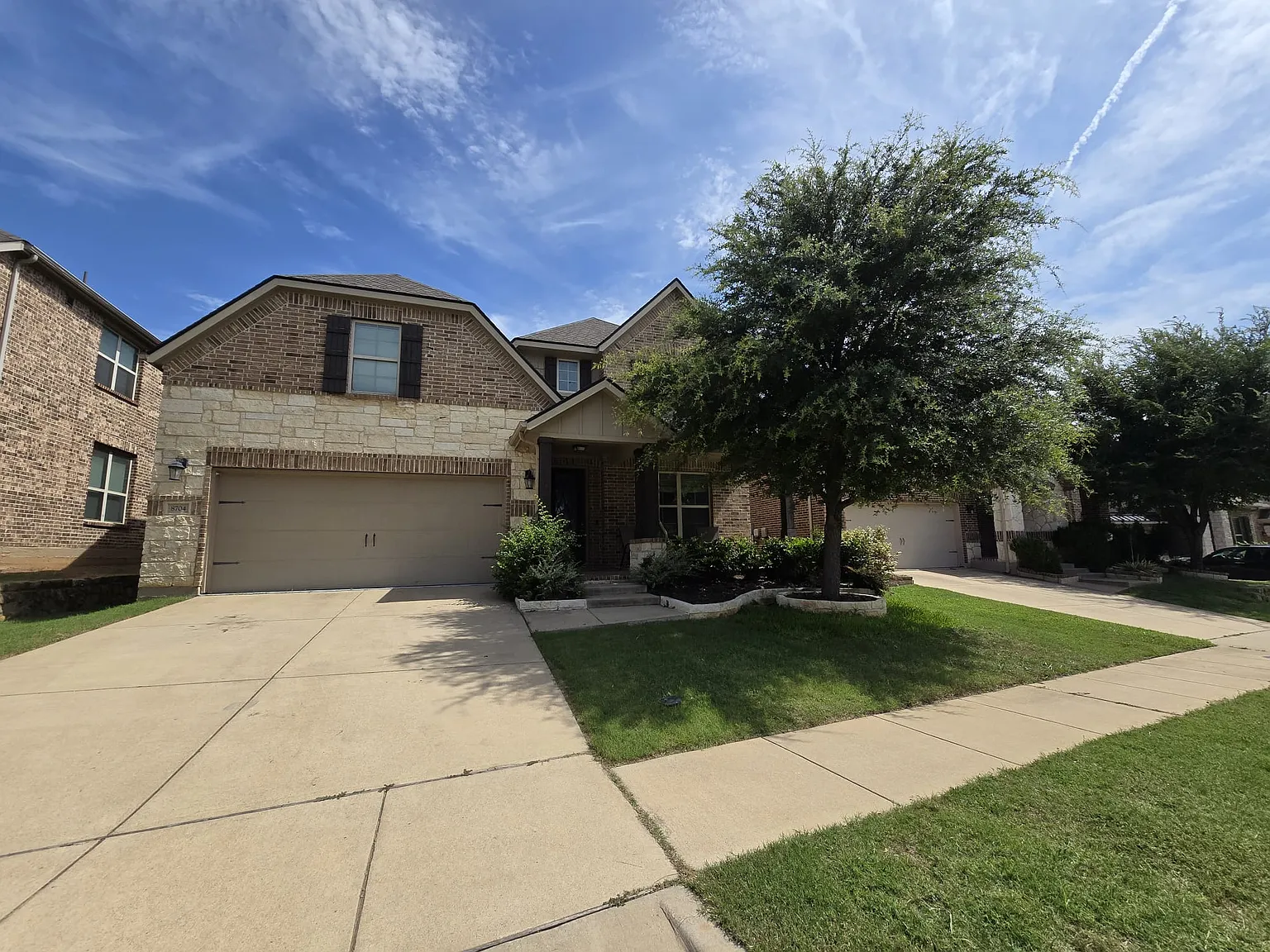 4 bed, 2647 sqft, $3,050 — Photo 2