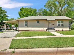 118 Harrington Ave, Augusta, KS 67010
