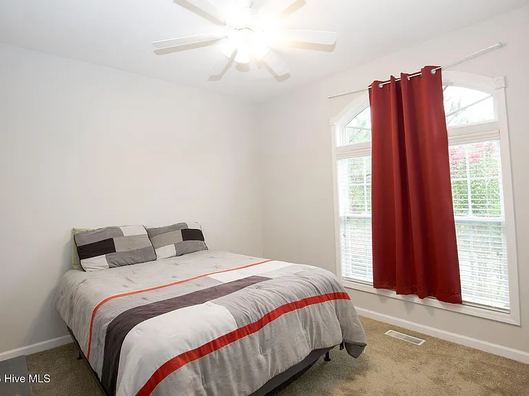 13 Barkley Ln — Photo 27