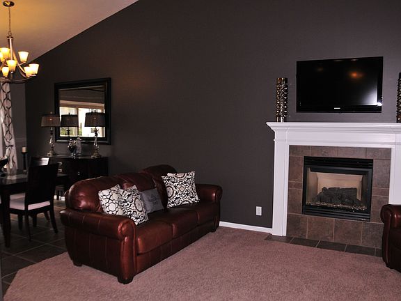 3rd image of 6921 Chandon Dr