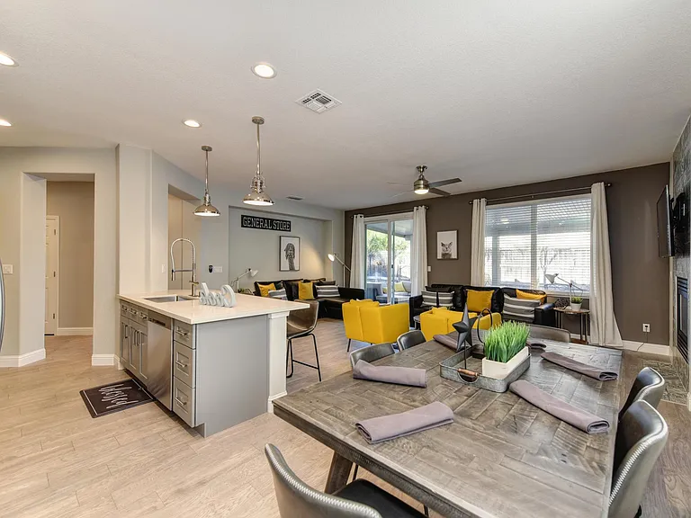 2925 Mahaska Way — Photo 8