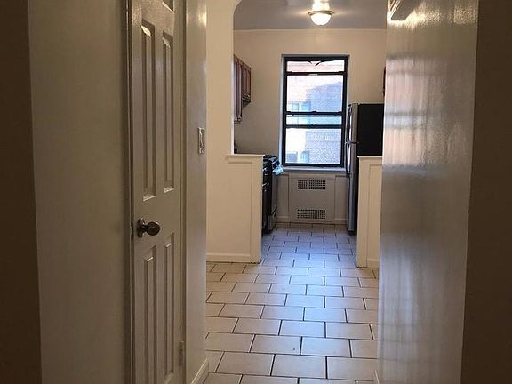 4th image of 6509 99th St APT 6F
