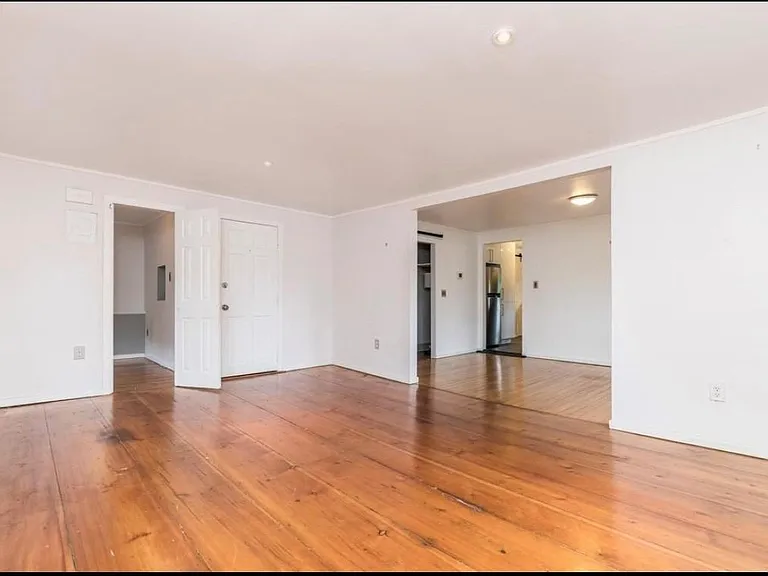 9 Prospect St #5 — Photo 4