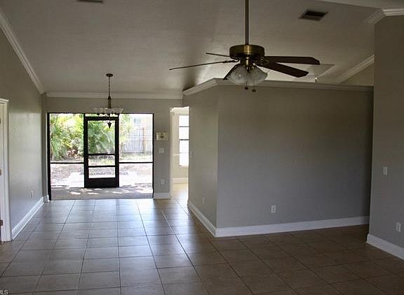 5th image of 4120 SW 9th Ave
