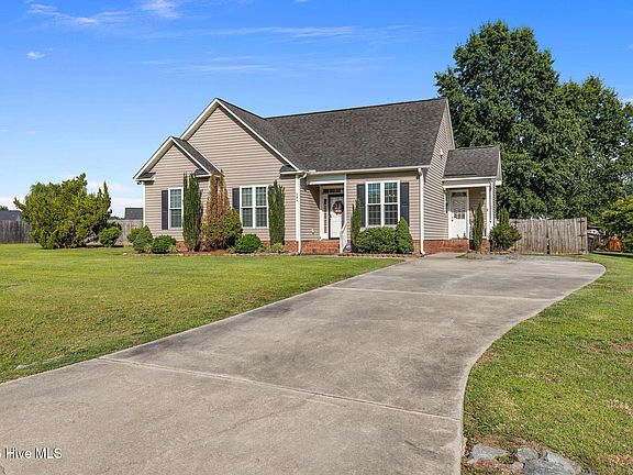 2nd image of 204 Planters Ridge Drive