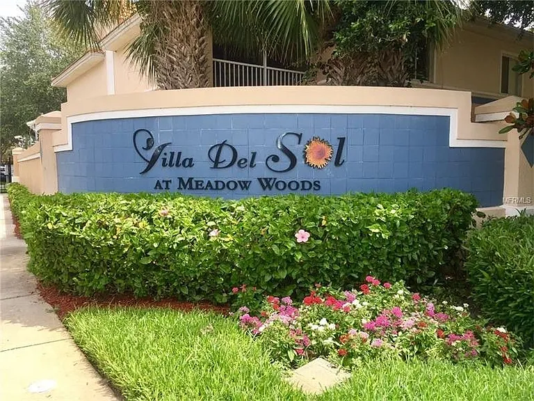 522 Villa Del Sol Cir #203 — Photo 3