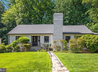 5124 37th St N, Arlington, VA 22207