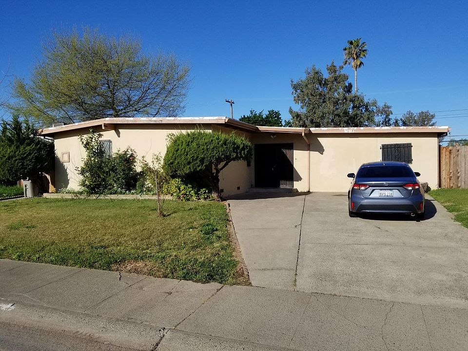 1st image of 7648 SW Denise St