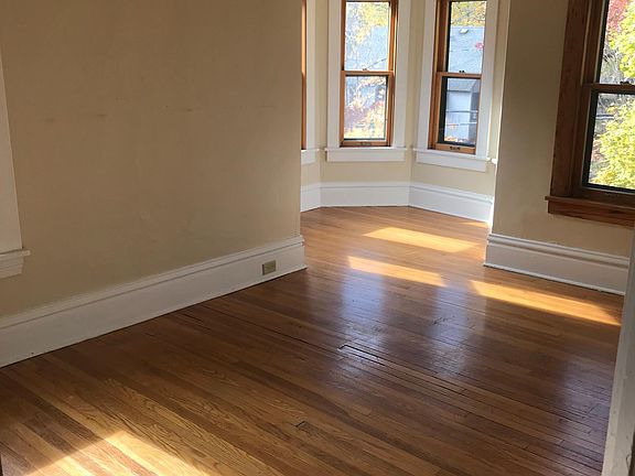 3rd image of 350 Eureka Ave SE #2