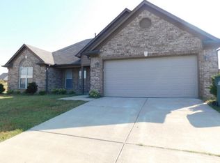 3818 Farm Pond Cv, Southaven, MS 38671