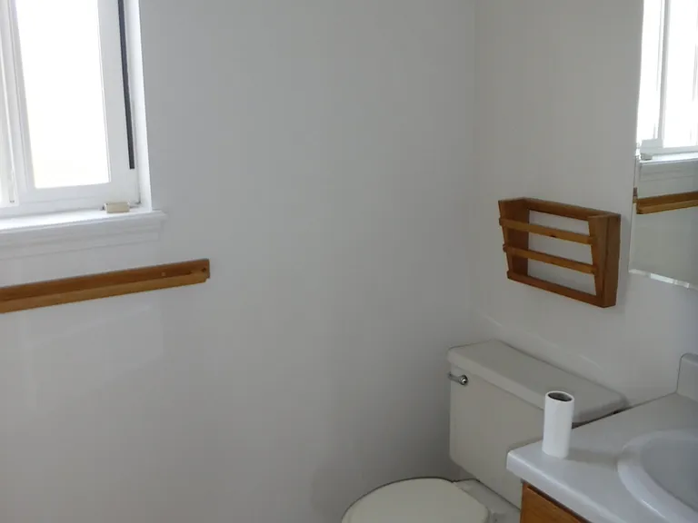2716 W Villard St — Photo 18