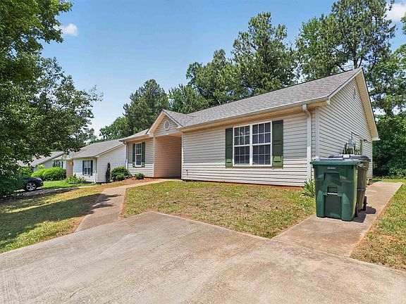 3rd image of 1840 Tamara Way