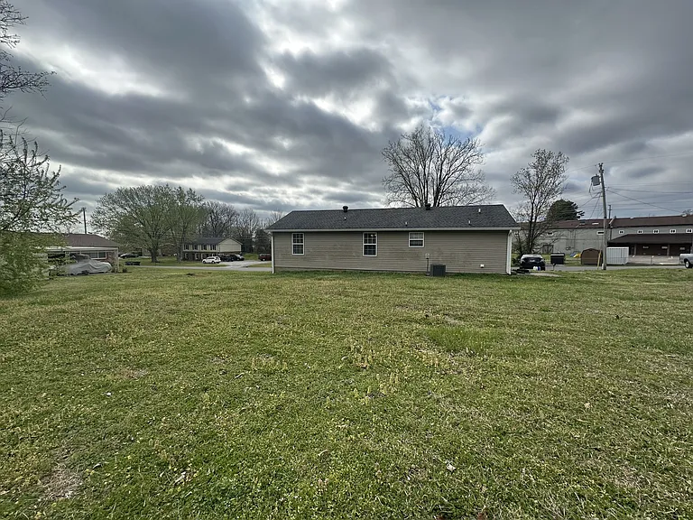 361 Dupuis Dr — Photo 24