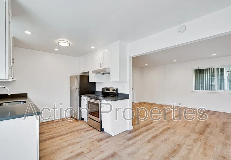 2186 Carlmont Dr #6 — Photo 6