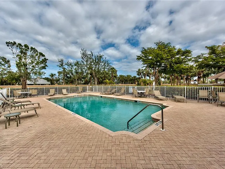 15754 Cutters Ct — Photo 30