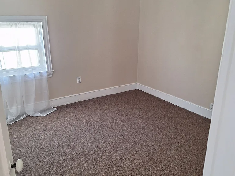 53 Oxford St #3 — Photo 9