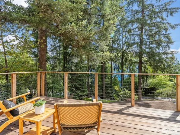 2035 West Lake Sammamish Parkway SE, Bellevue, WA 98008
