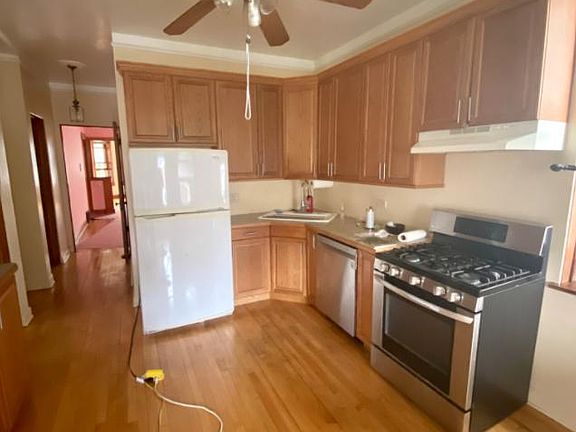 4th image of 2512 N Lawndale Ave #1
