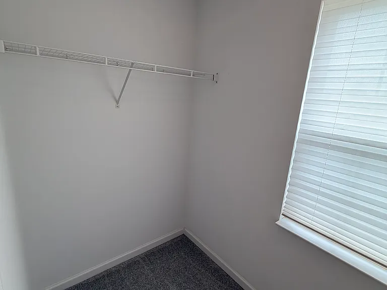 11367 Seabiscuit Dr — Photo 30