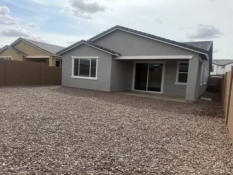 2890 E Frontiersman Ln — Photo 13