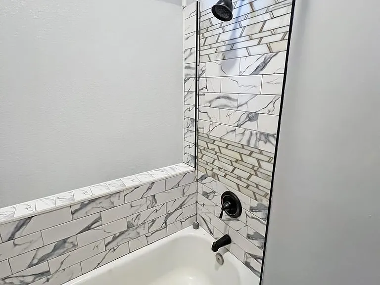 7 Avenue D — Photo 17