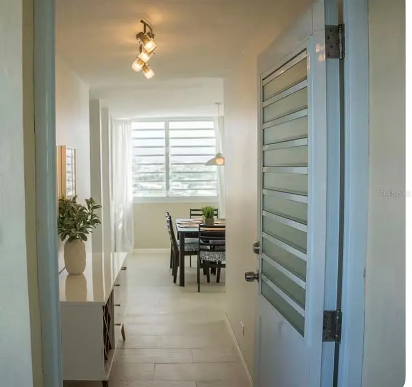 Building Photo - 1610 Playa Azul #3