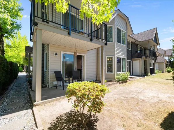 8972 Fleetwood Way #201, Surrey, BC V3R 0T5