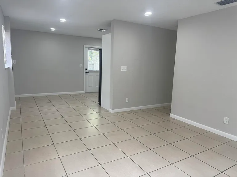 721 Nathan Hale Rd — Photo 11