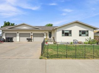 3506 Roughlock Ln, Spearfish, SD 57783