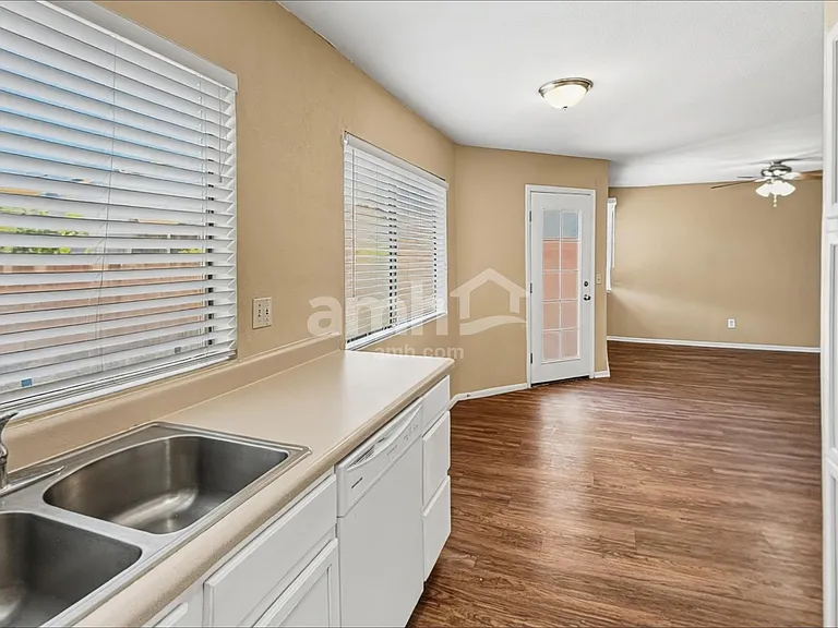 9957 E Paseo — Photo 4
