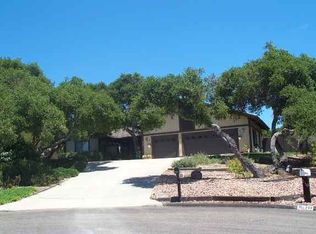 712 Cypress Way, Lompoc, CA 93436