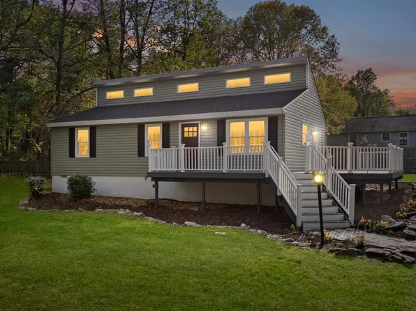 327 Union Dr, Ruther Glen, VA 22546