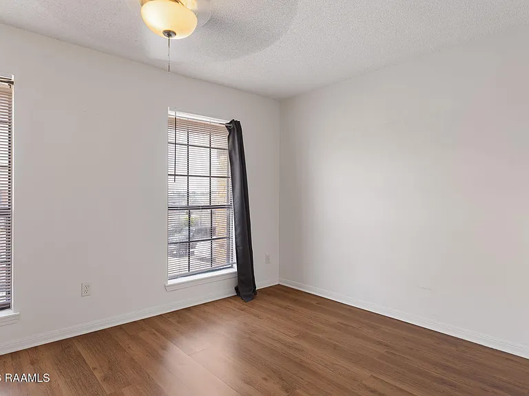 109 Southfield Pkwy — Photo 15