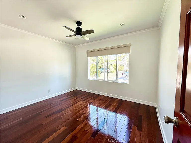 5639 Natick Ave — Photo 12