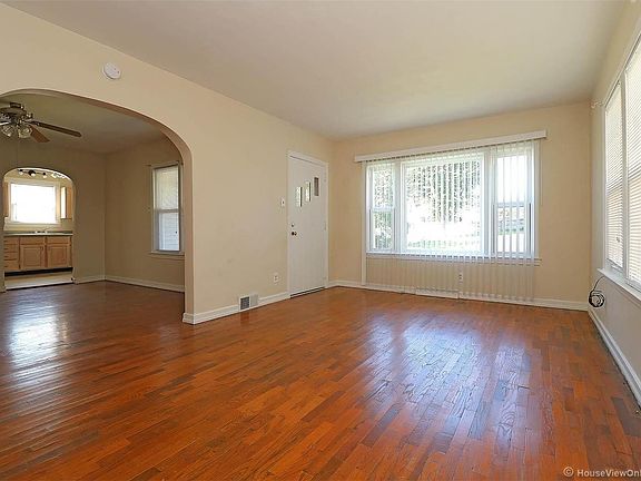 2nd image of 1833 Good Hope St