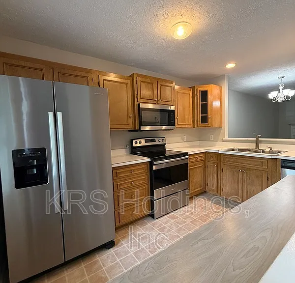 503 Barrington Way — Photo 3