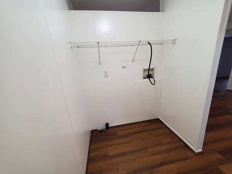 Washer / Dryer Hook-Up Area