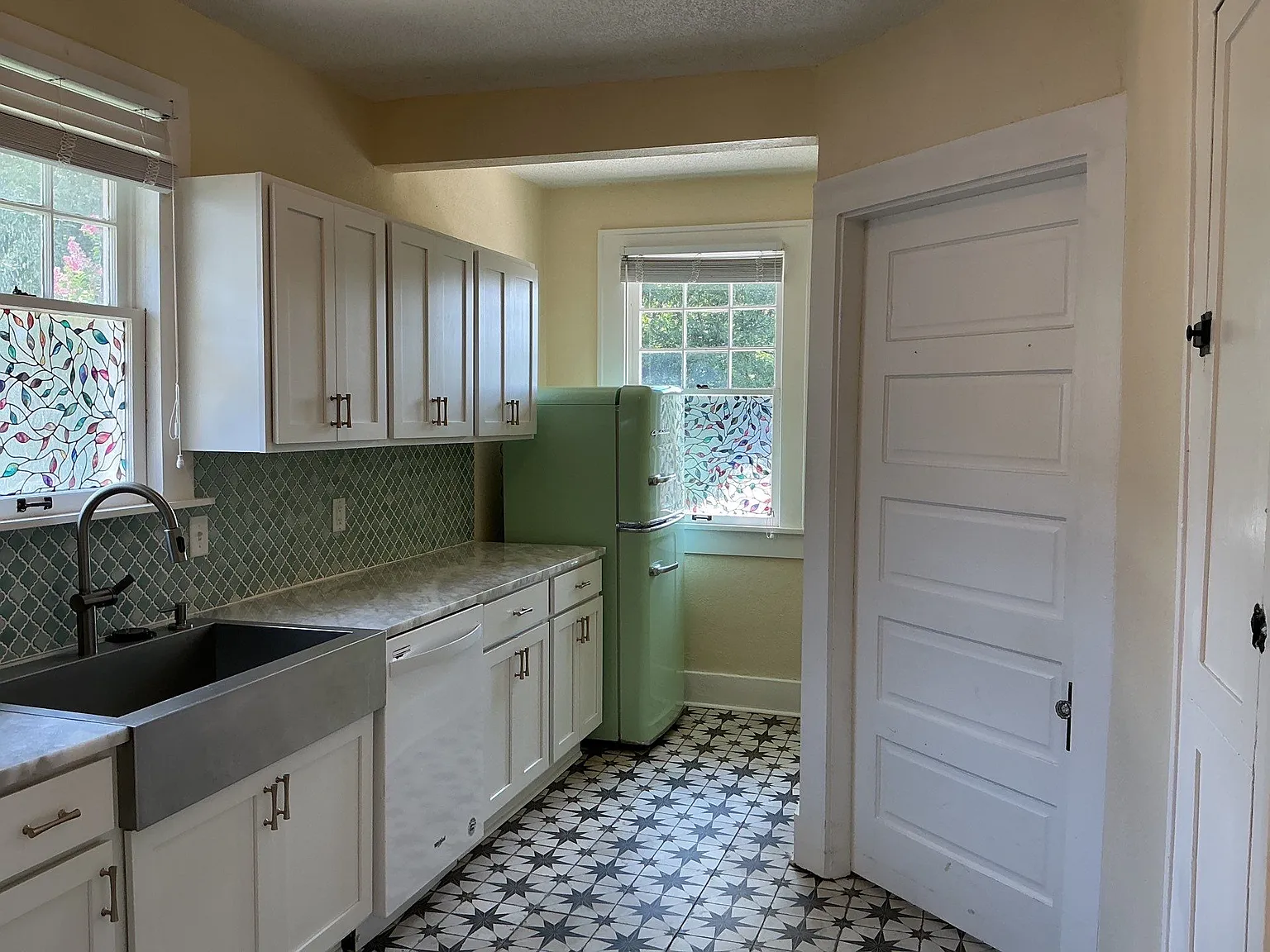 1 bed, 809 sqft, $925 — Photo 3