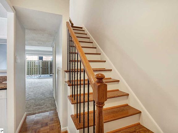 4th image of 2530 E North St Unit 3C