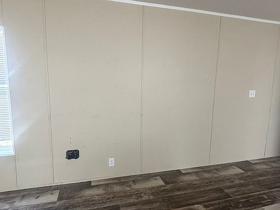 4th image of 3605 Pauline Ave