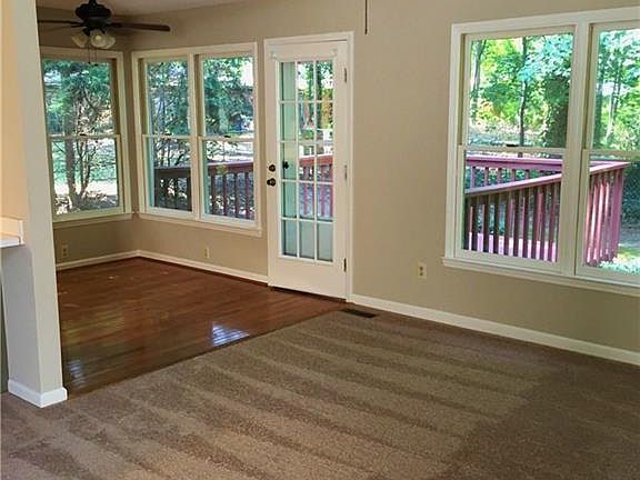 5th image of 1309 Sherwood Dr
