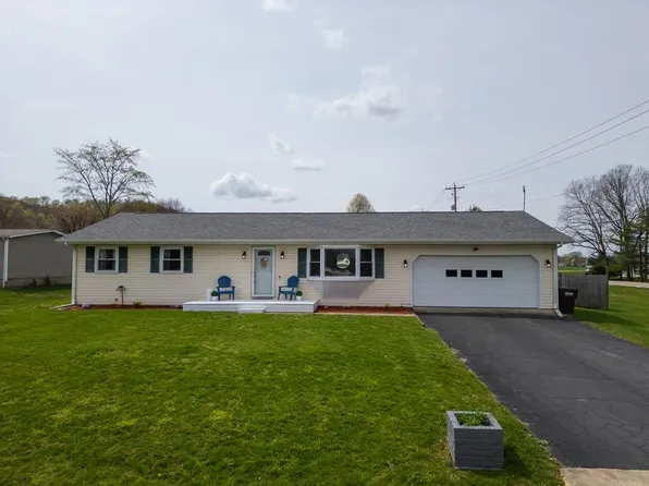 16 Adrian Dr, Chillicothe, OH 45601