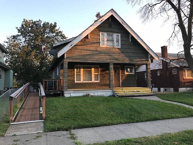 2nd image of 2508 E Pacific Ave