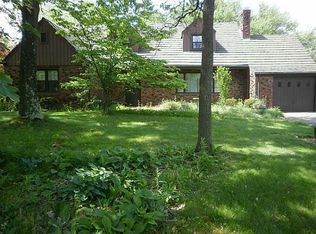 223 Dell Ln, Pittsburgh, PA 15237